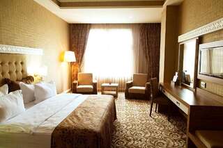 Отель Divan Express Baku Баку Улучшенный двухместный номер с 1 кроватью-3
