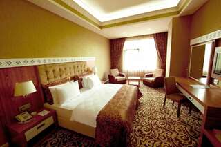 Отель Divan Express Baku Баку Улучшенный двухместный номер с 1 кроватью-7